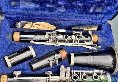 Free ad: Evette Buffet Crampon Clarinet With Hard Carry in Los Angeles. Evette Buffet Crampon Clarinet With Hard Carry in Los Angeles