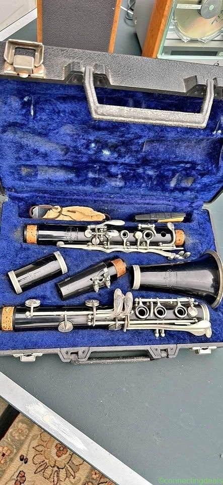 Evette Buffet Crampon Clarinet With Hard Carry