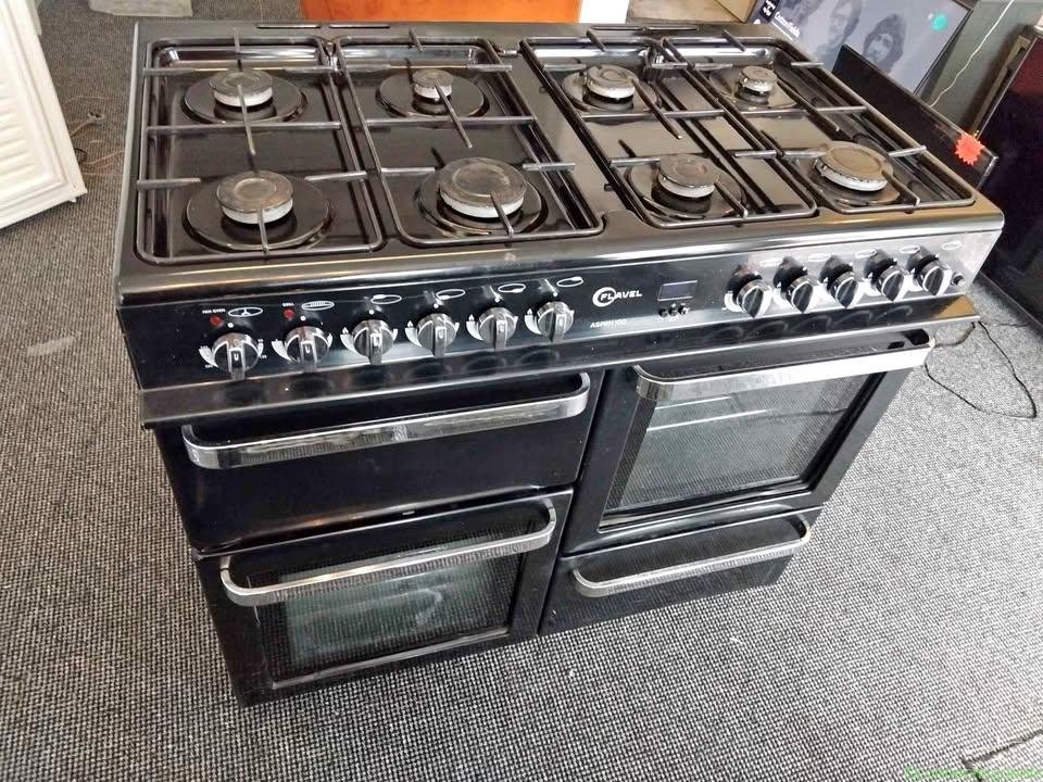 Flavel dual fuel/propane range cooker .