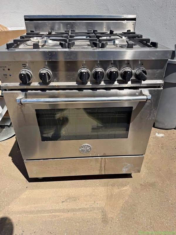 Free F. Bertazoni Oven and Range