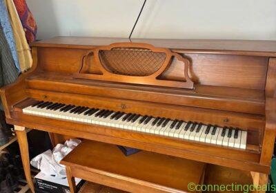 Free ad: FREE piano in Chicago. FREE piano in Chicago