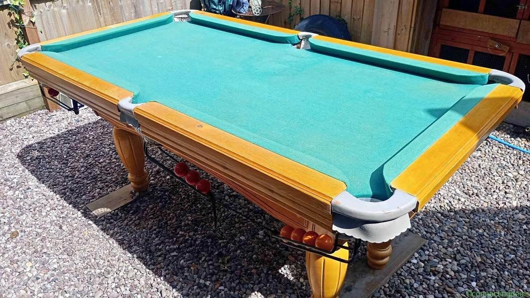 Free pool table