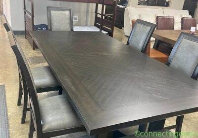 Furniture dining table in Dallas