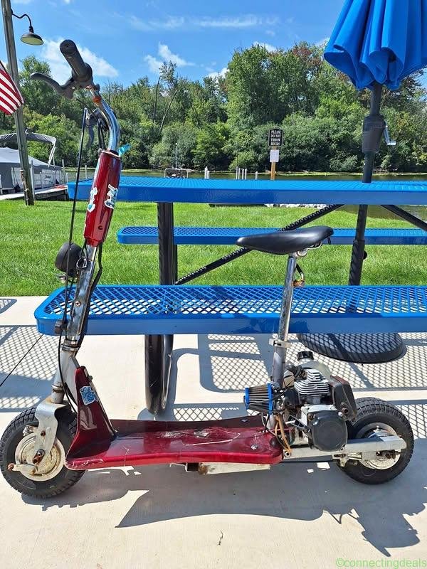 Gas scooter