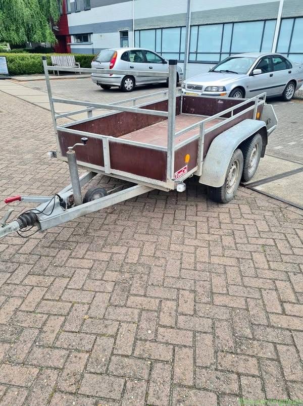 Gevraagd aanhangers opknappers sloop