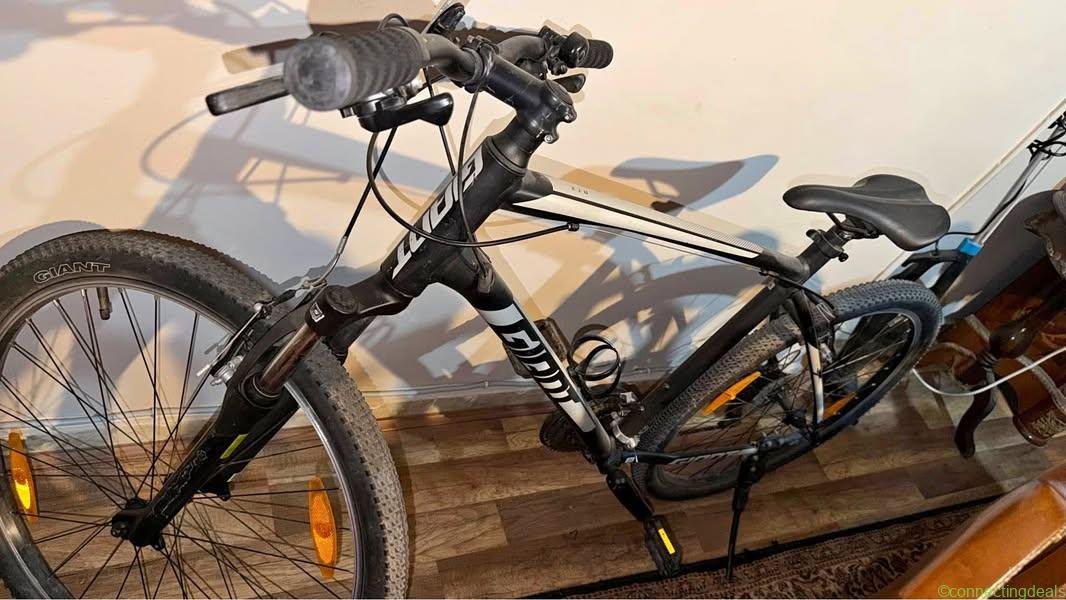 Giant ATX 27.5 (2022 ) Mountain Bike – Black XL
