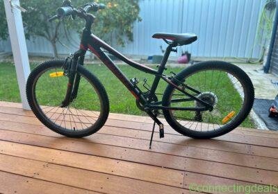 Giant kid bike 24 inch in Adelaide