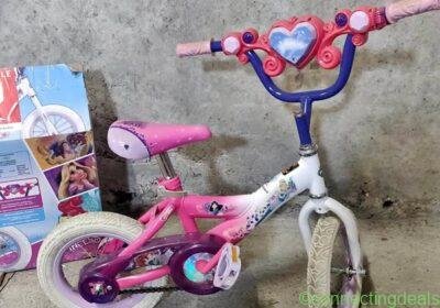 Girls bicycle for sale in Lyon