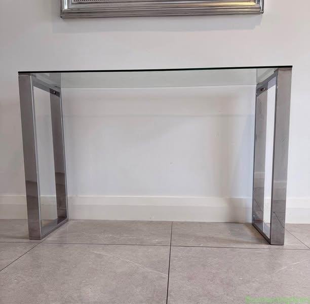 Hallway table