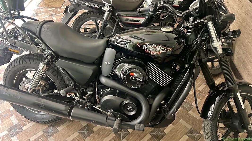 Harley Davidson 750 Street