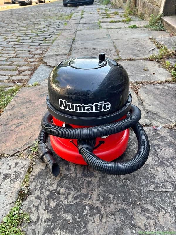 Henry hoover