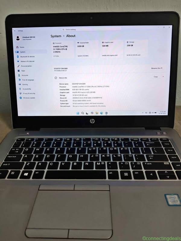 Hp Laptop i5 , 7th gen ,sath me keyboard mouse