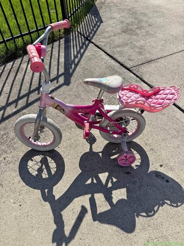Huffy Disney Princess 12-Inch Girls’ Bike
