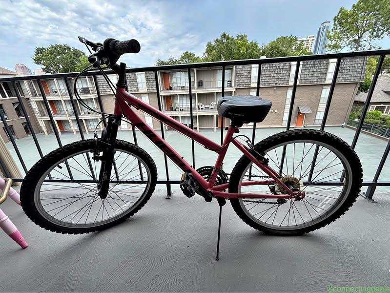 Huffy Incline 18-Speed Mountain Bike – Needs