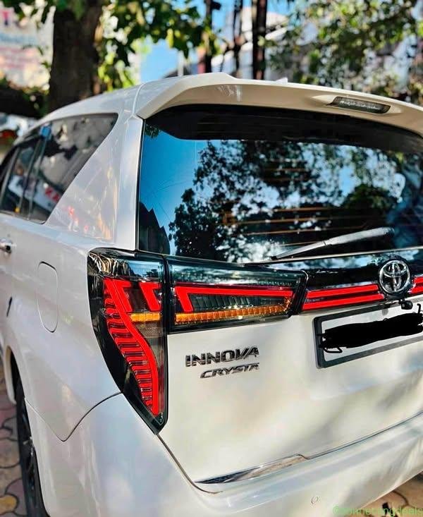 Innova crysta