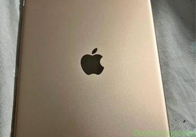 iPad 7th Generation - 32 GB wi-fi only Gold in Houston