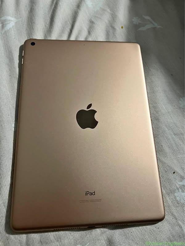 iPad 7th Generation – 32 GB wi-fi only Gold