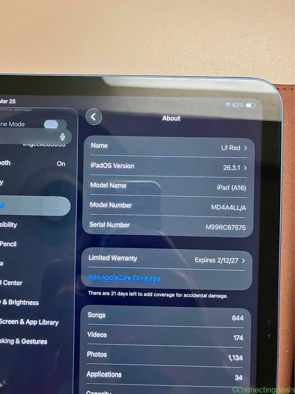 iPad (A16) 128GB W/ Leather case