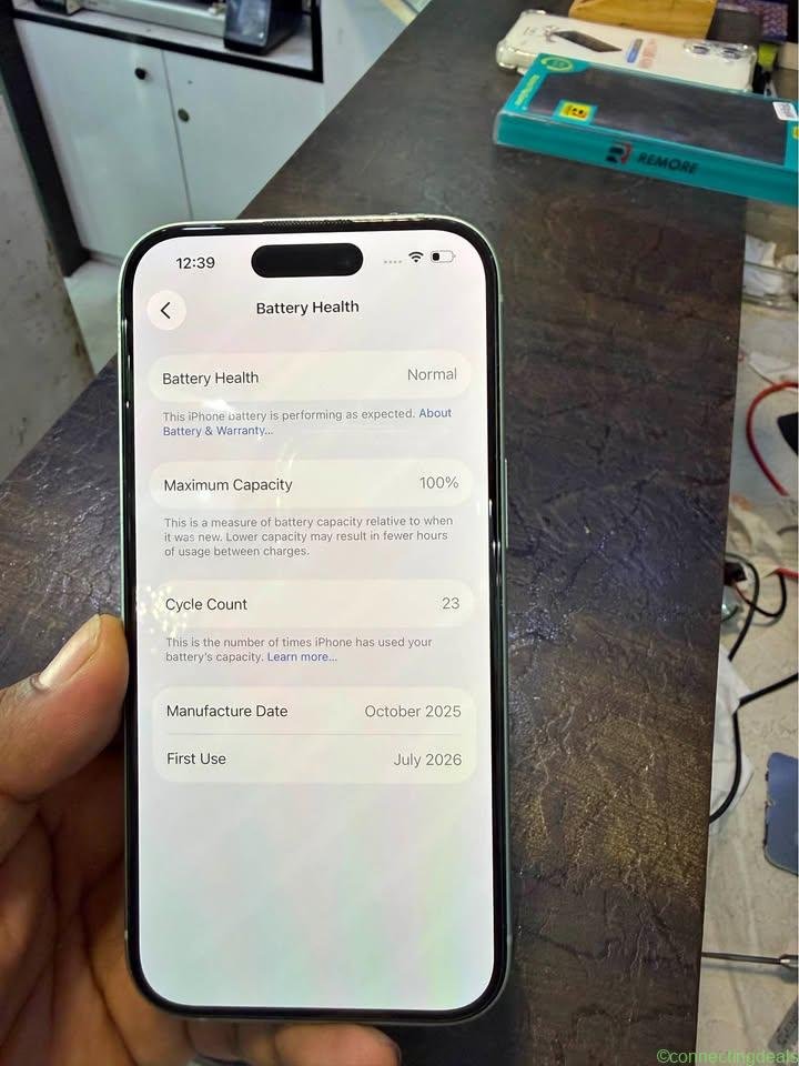 iphone 15 128 gb 25 days old. Brand new