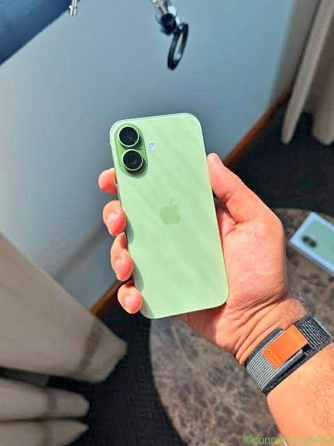 iPhone 17