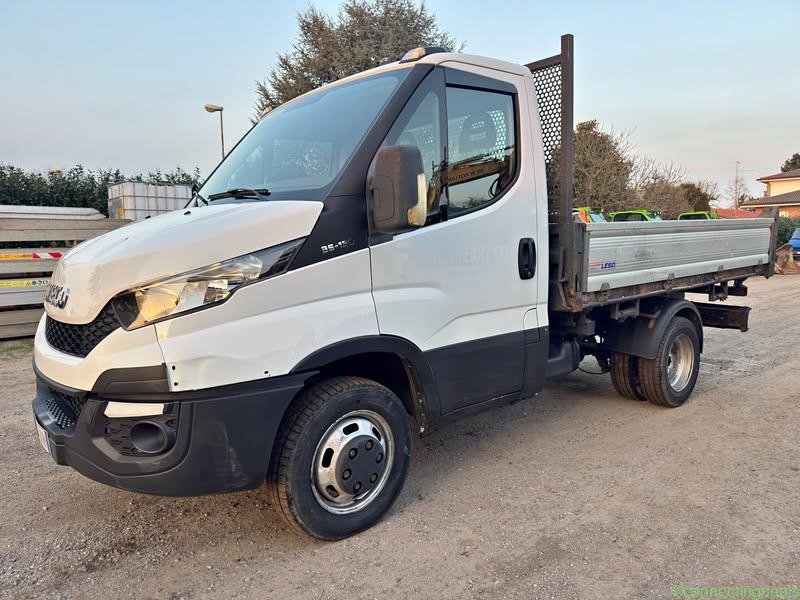 IVECO Daily 35.130 RIBALTABILE TRILATERALE