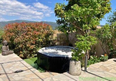 Free ad: Jaccuzzi in Marseille. Jaccuzzi in Marseille