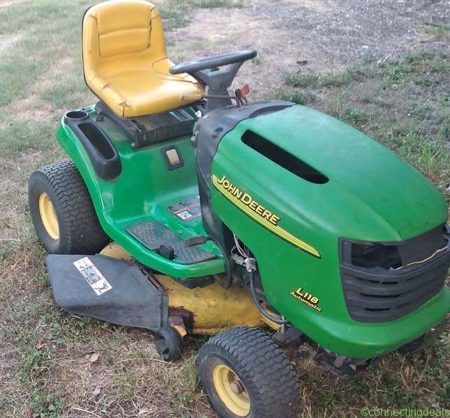 John Deere riding lawn mower L118