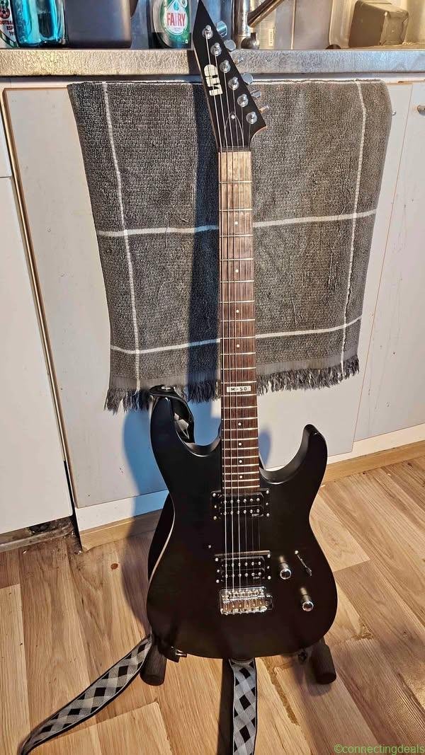Kitarasetti: ESP/LTD M-50 ja Hughes&Kettner