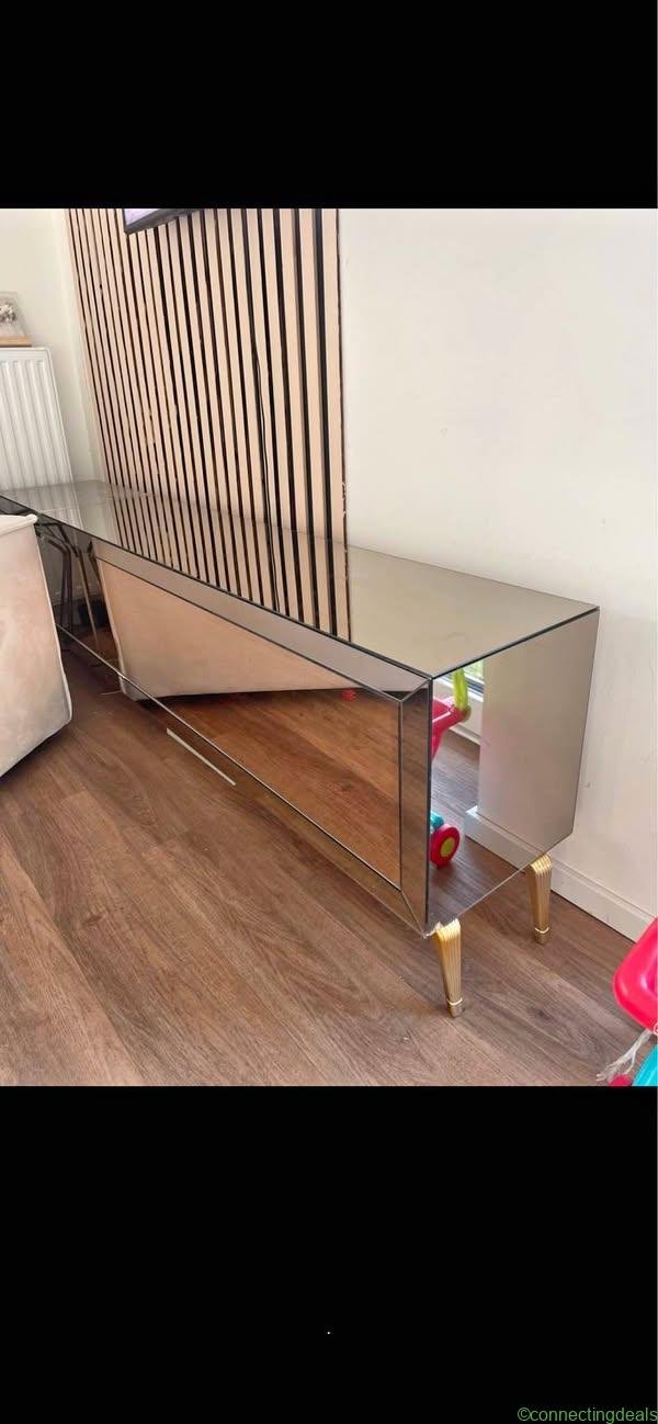 Kommode Gold zum Verschenken