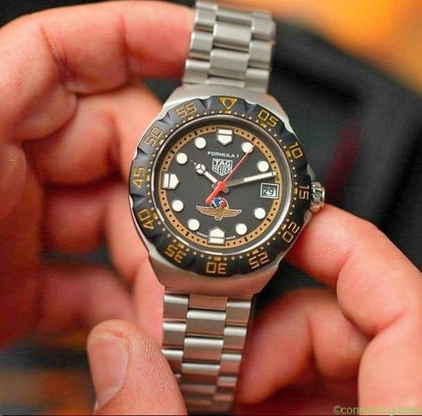 Ladies men’s watch
