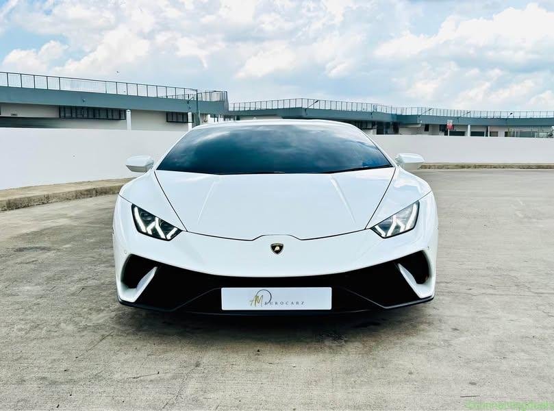 Lamborghini Huracan LP580-2 (New 10-yr COE)