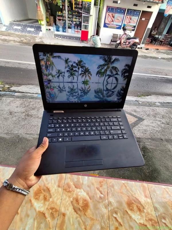 laptop hp AMD e2-9000e gen 9 ssd 256gb an mulus