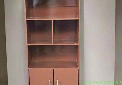 Free ad: Librero con puertas in Mexico City. Librero con puertas in Mexico City