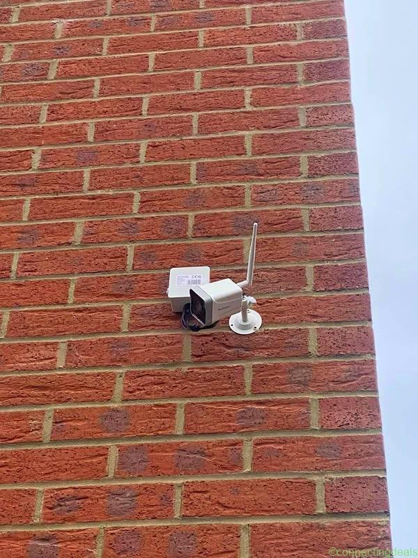 Light socket electrician