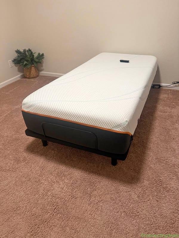 Like-New Twin XL Tempur-Pedic Mattress + Ease