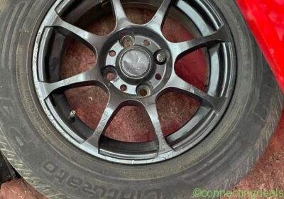 Llantas EB con cubiertas medio uso r13 cento 4x100 in Córdoba