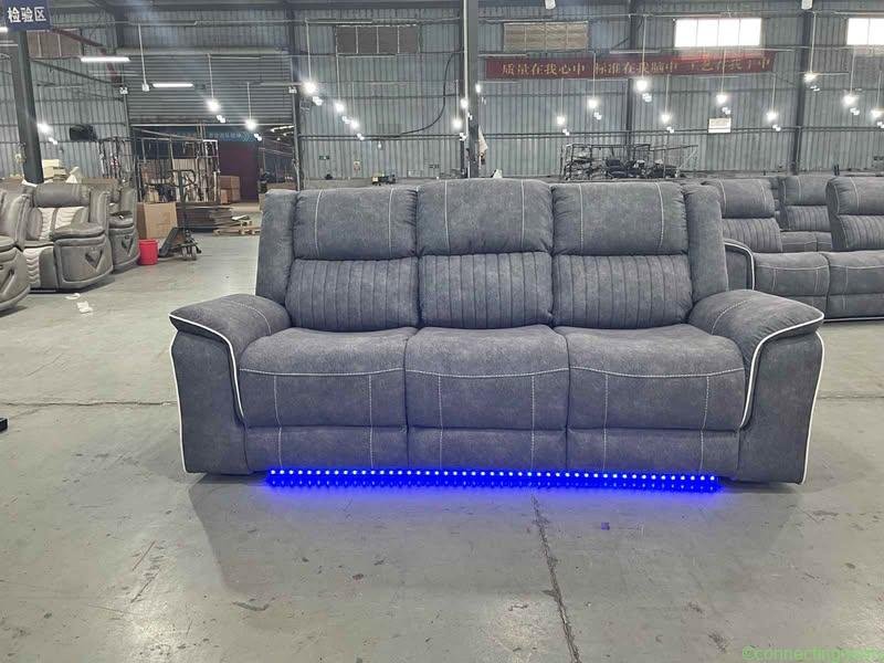 Luxury Naiomi Recliner Sofa Set