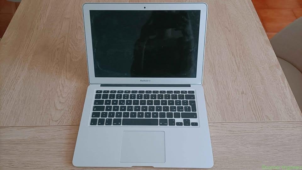 MacBook Air 13″ (Metà 2013) – Intel i5 / 4GB RAM