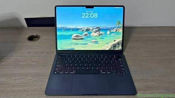 MacBook m2 256ssd AppleCare til October