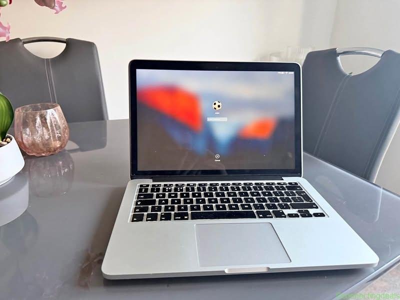 MacBook Pro 12.1