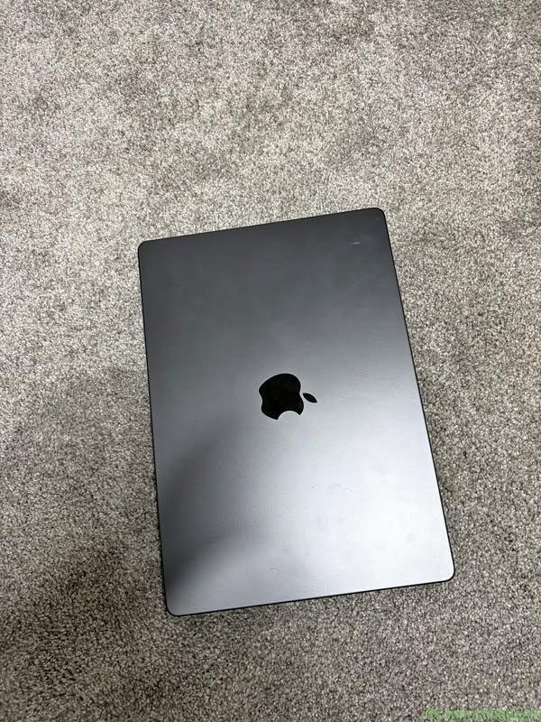 MacBook Pro (14-inch, M3 Max, 36GB, 1TB, Nov 2023)