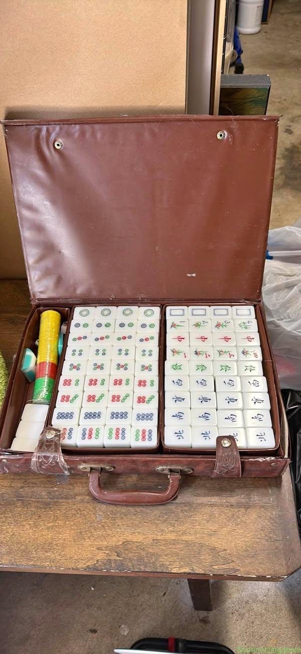 Mahjong set.