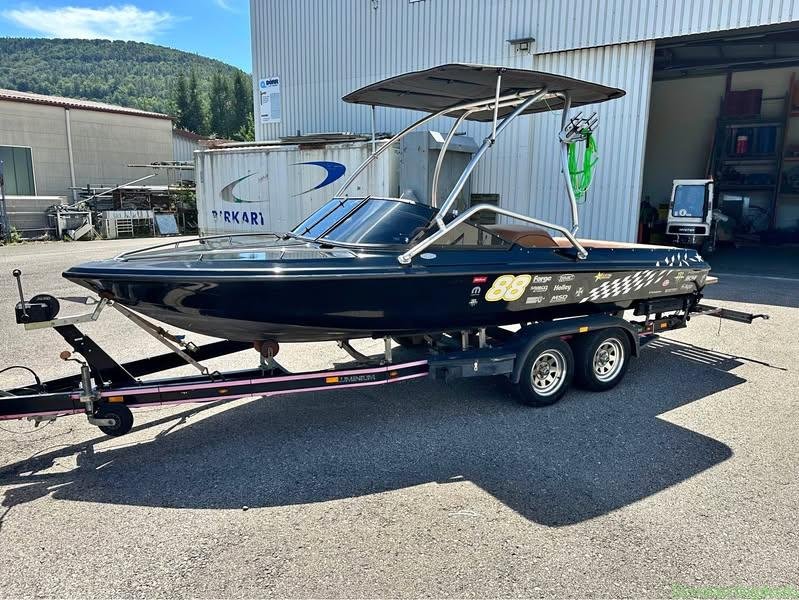 Malibu Echelon President Edition 454mag efi