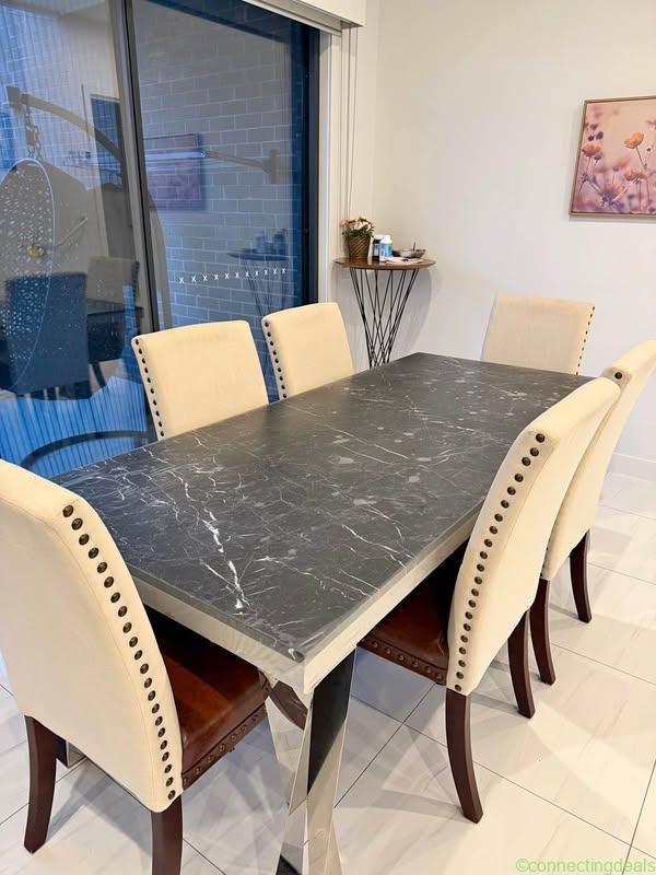 Marble Stone Dining Table – 6x Chairs included