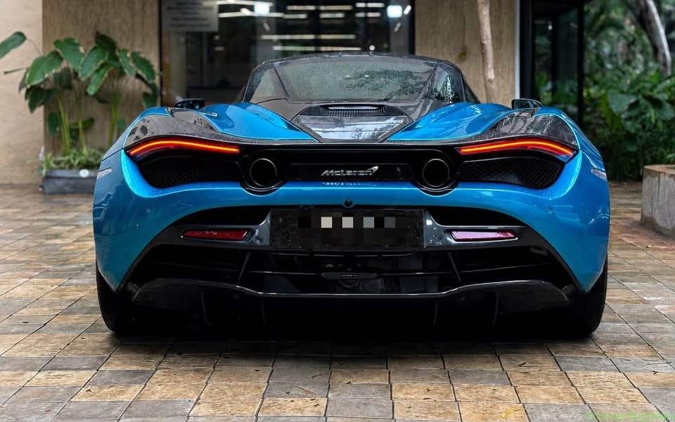 Mclaren 720S Coupe Direct Dealer 0 Lineup Car