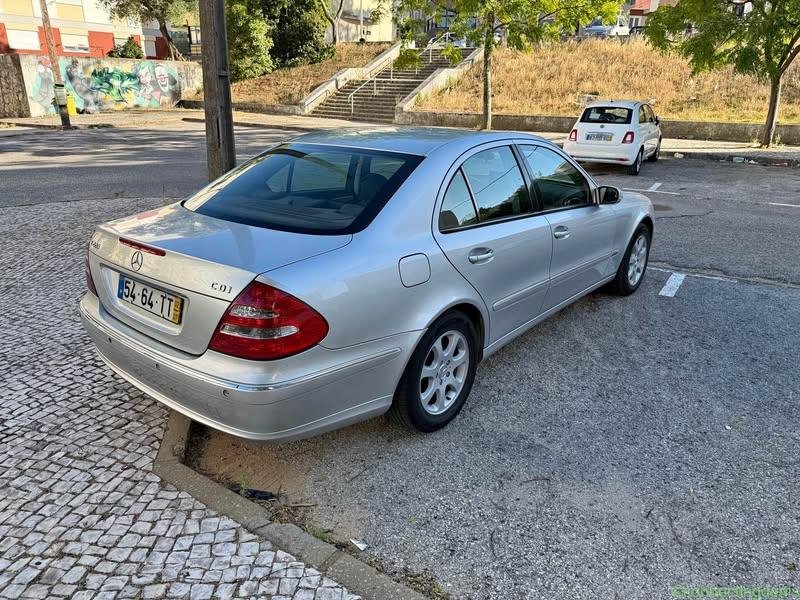 Mercedes E220