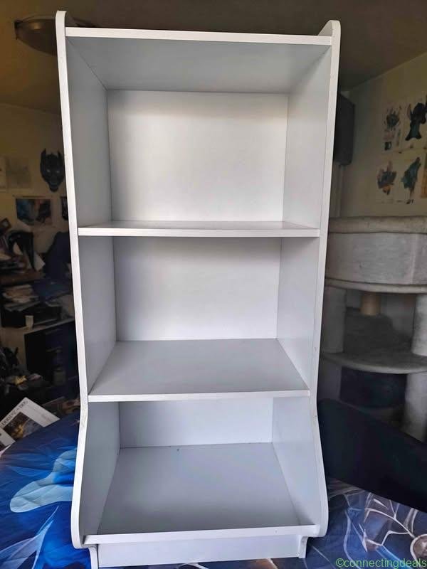 Meuble de rangement blanc bon etat