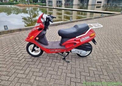 Free ad: Motorfietsscooter merk bisan in Amsterdam. Motorfietsscooter merk bisan in Amsterdam