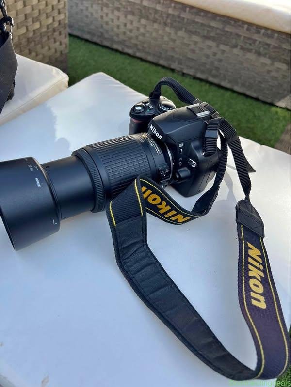 Nikon D3400 DSLR Camera with 55-200mm VR Zoom Lens