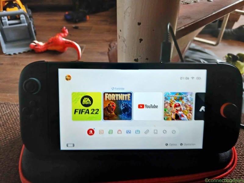 Nintendo Switch 2 met 2 games en hoes